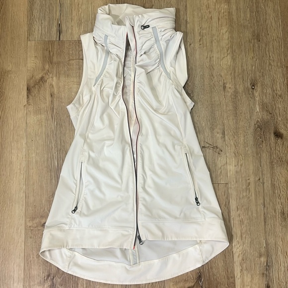 lululemon athletica Jackets & Blazers - Lululemon running vest 6